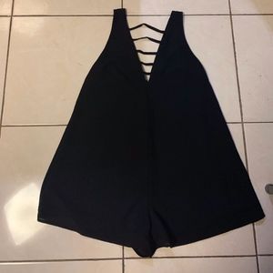 deep V neck romper with back zipper